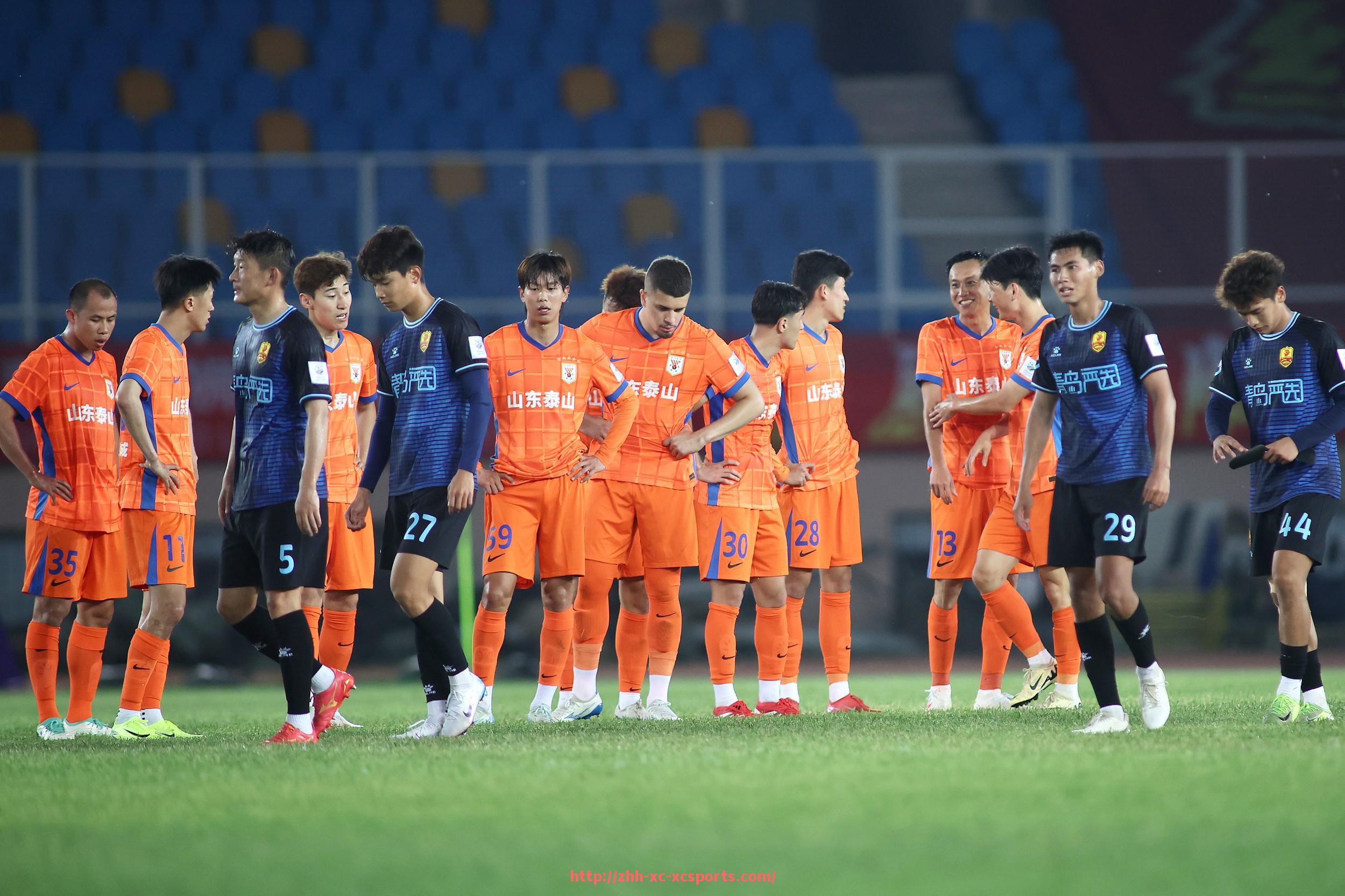 杏彩体育-世俱杯中外籍教练与本土教练的比例变化及趋势分析